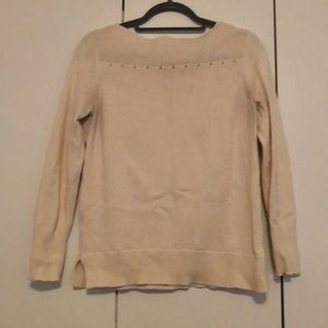 White boat neck sweater